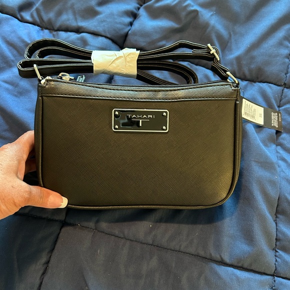 🟢 TAHARI • Black Cross Over Bag • Small - Picture 3 of 11